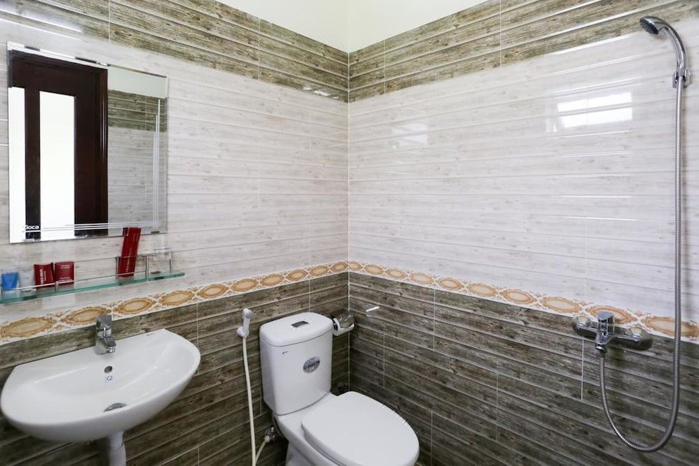 Photo of Bathroom in Cam Kim