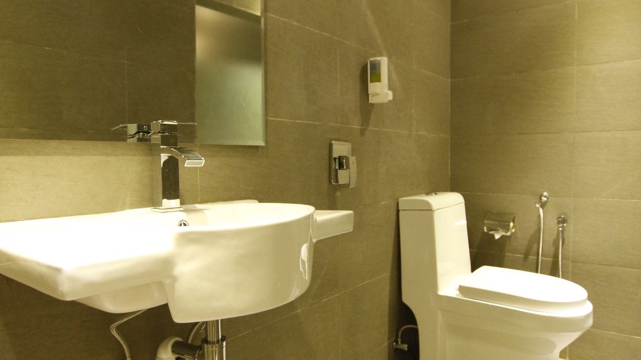 Photo of Bathroom in SS 2