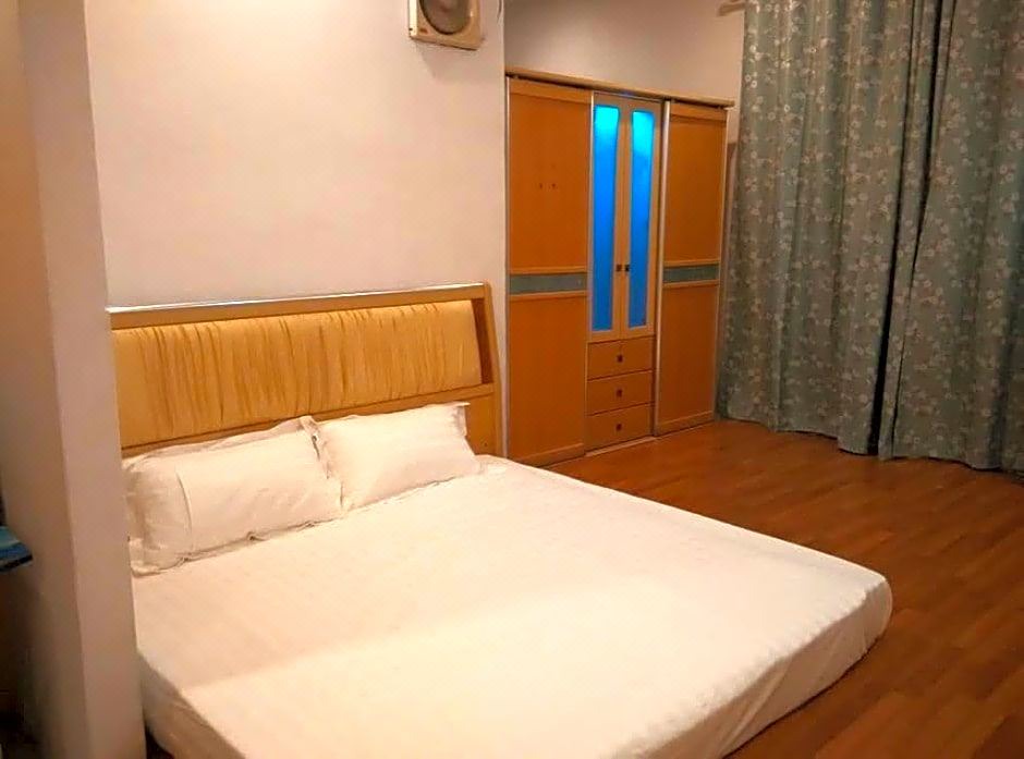 Photo of Bedroom in Batu Enam