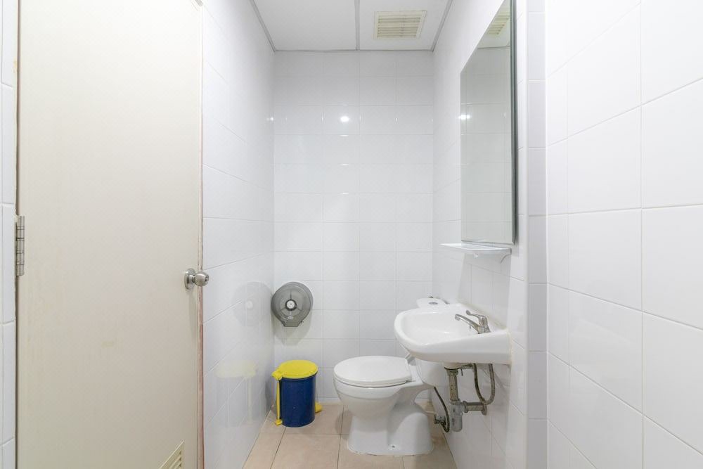 Photo of Bathroom in Pom Prap