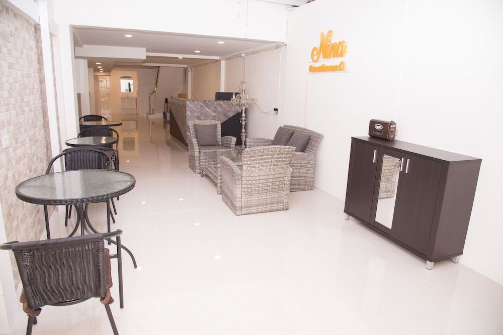 Photo of Livingroom in Wat Bowon Niwet