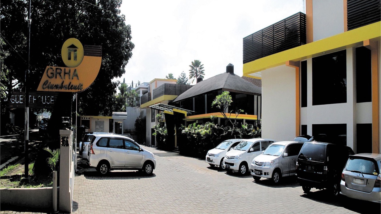 Photo of Buildings in Ciumbuleuit