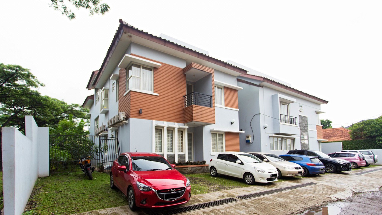 Photo of Buildings in Binong