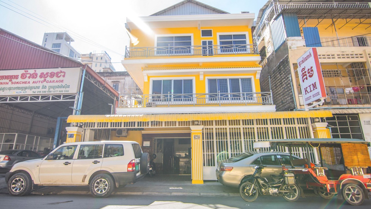 Photo of Buildings in Prampir Makara