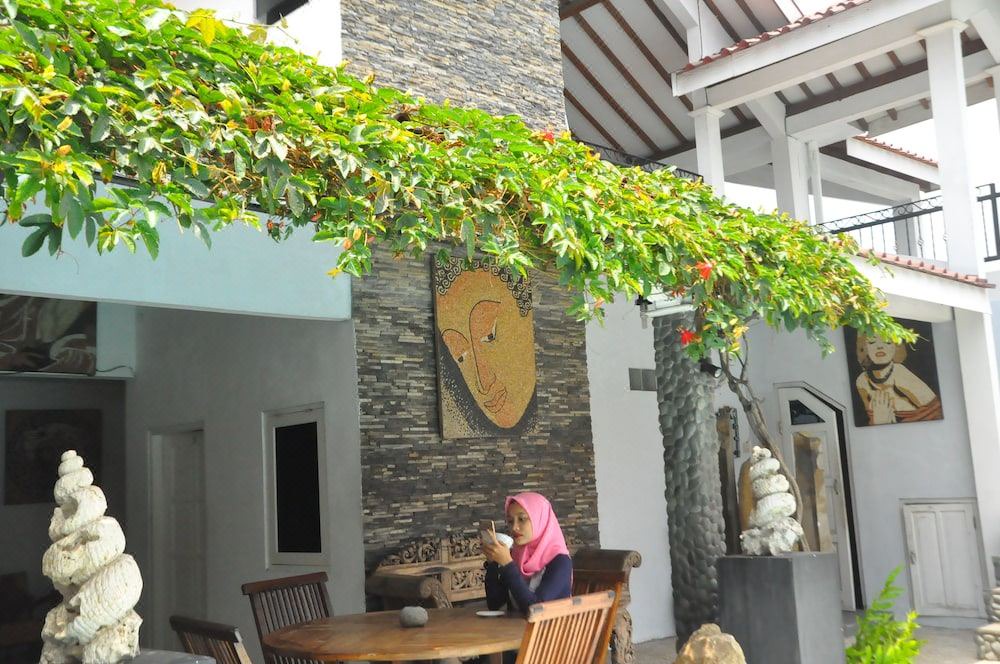 Photo of Buildings in Sewon