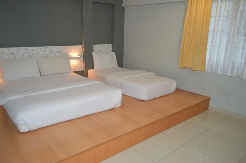 Photo of Bedroom in SS 2