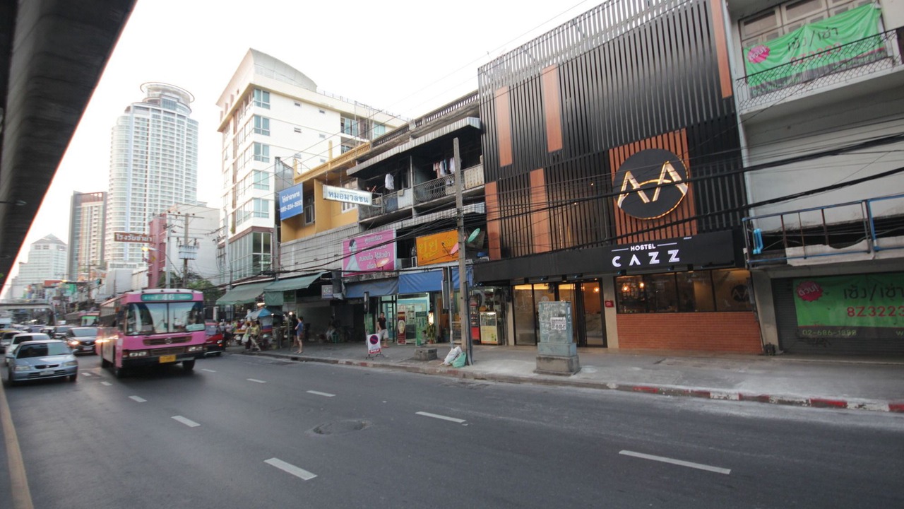 Photo of Buildings in Phra Khanong Nuea