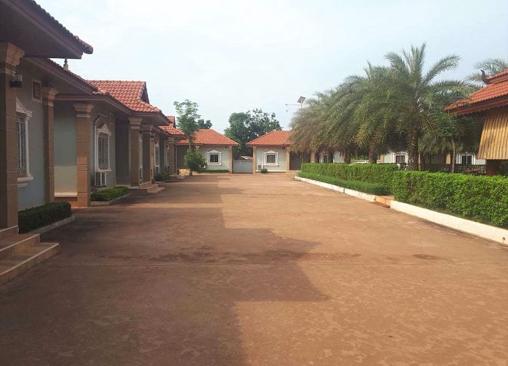 Photo of Buildings in Dongmakkhai