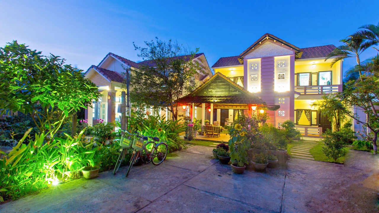 Photo of Buildings in Cam Chau