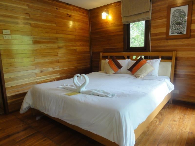 Photo of Bedroom in Haad Yao
