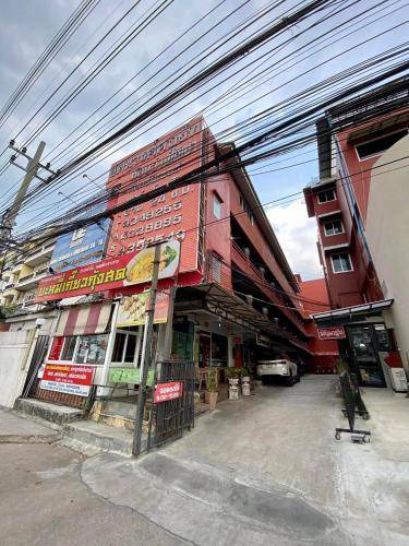 Photo of Others in Bang Phlat