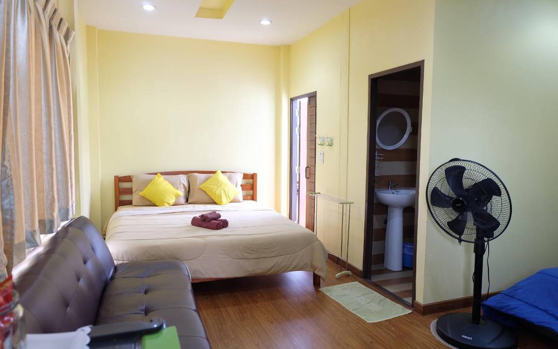 Photo of Bedroom in Amphawa