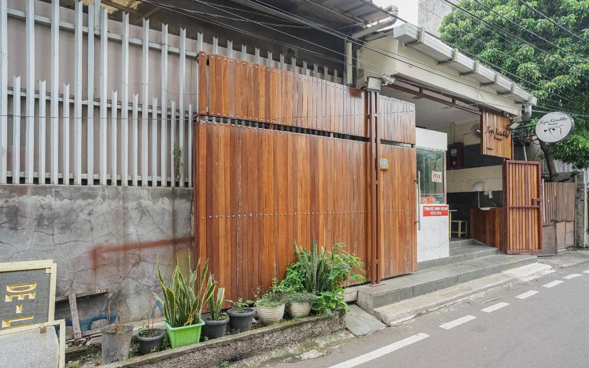 Photo of Buildings in Gambir