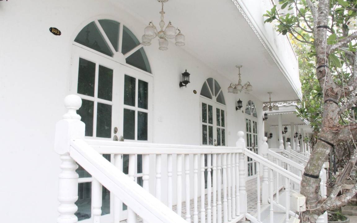 Photo of Buildings in Nakhon Chai Si