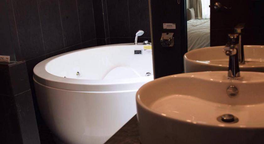 Photo of Bathroom in Lop Buri