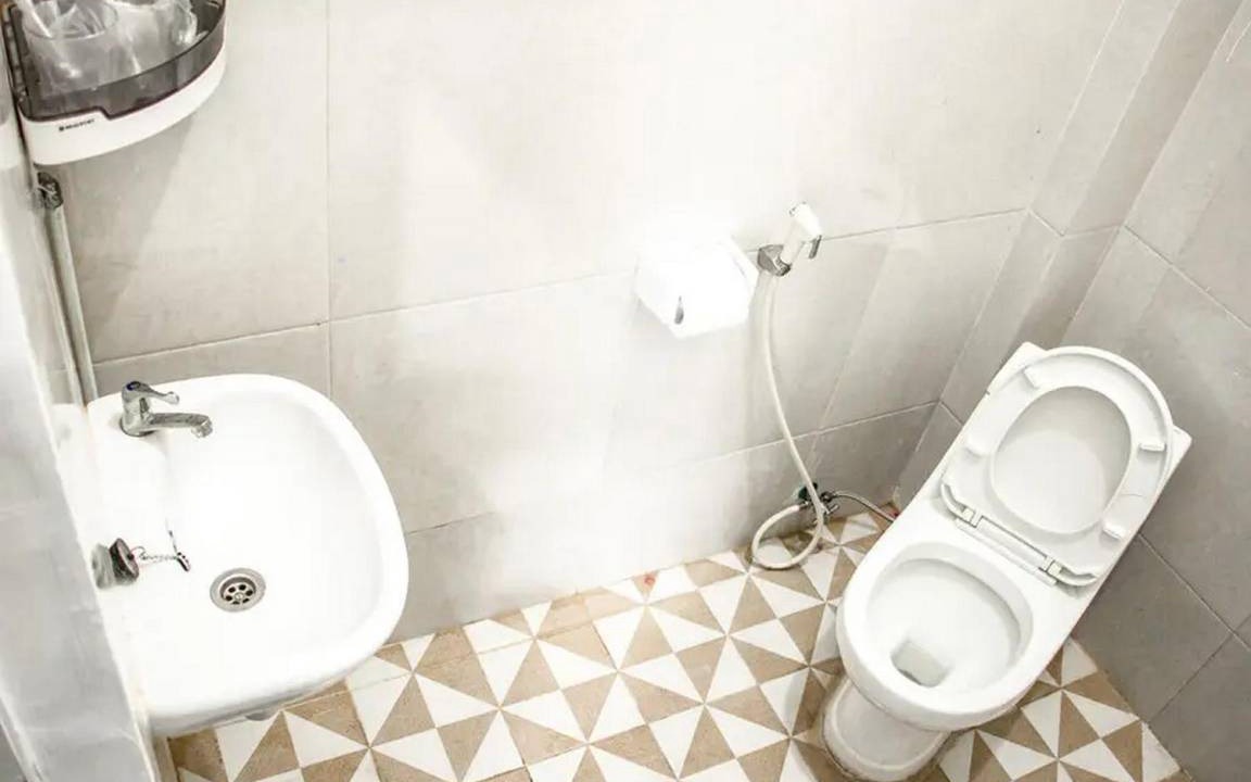 Photo of Bathroom in Kalipuro
