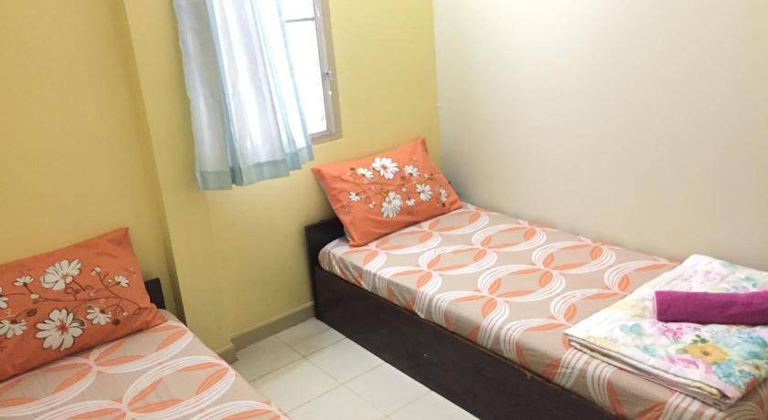 Photo of Bedroom in Wat Bowon Niwet