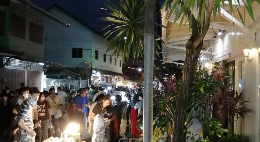 Photo of Others in Bang Phra