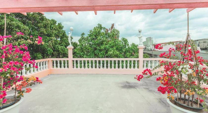 Photo of Others in Bang Phlat