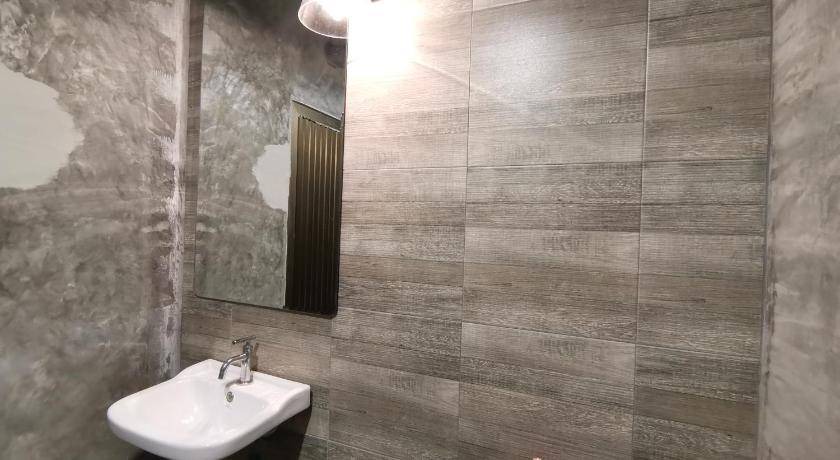 Photo of Bathroom in Downtown Krabi