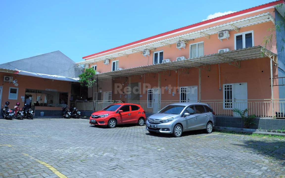 Photo of Buildings in West Semarang