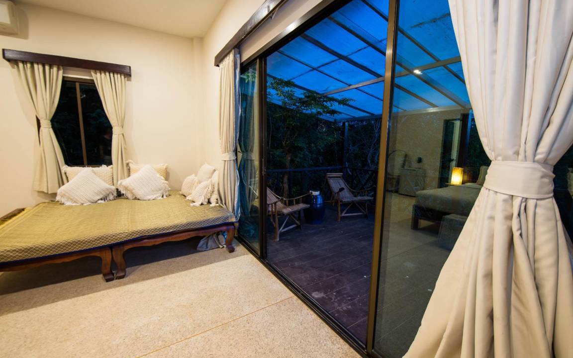 Photo of Patio Balcony in Bang Bao Bay