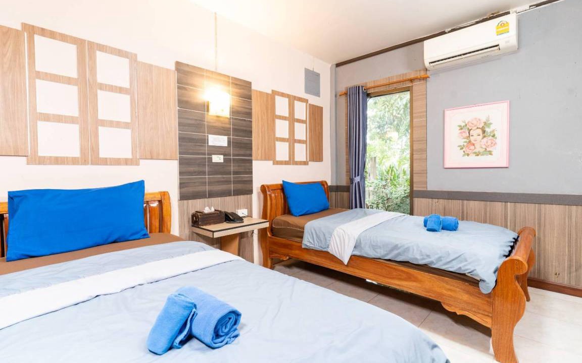 Photo of Bedroom in Photharam
