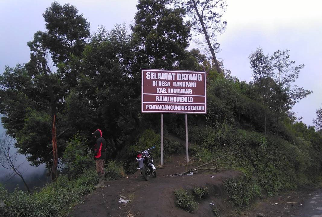 Photo of Others in Tosari