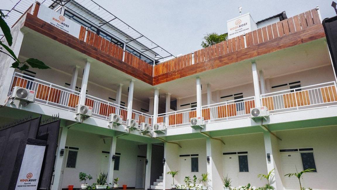 Photo of Buildings in Mataram
