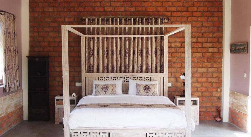 Photo of Bedroom in Tetebatu