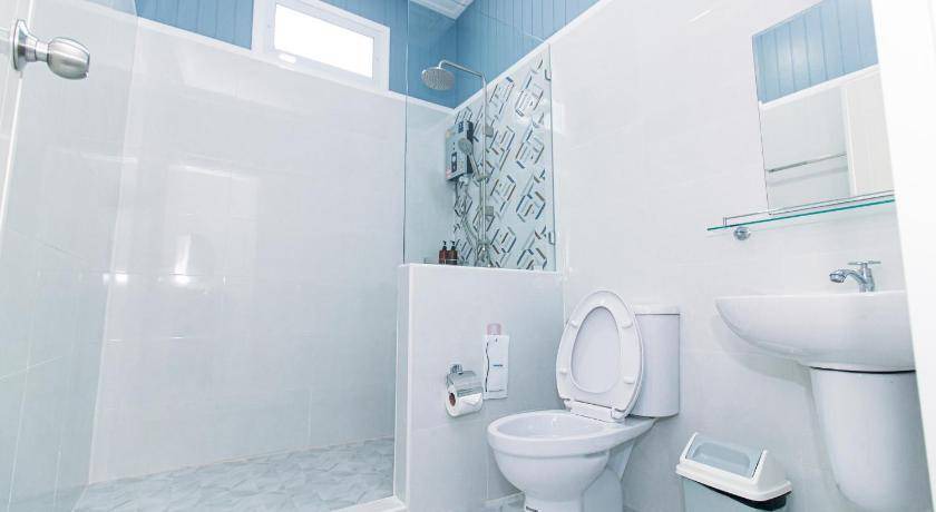 Photo of Bathroom in Tha Mai
