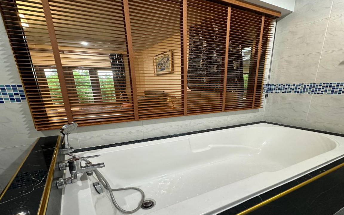 Photo of Bathroom in Ao Luek