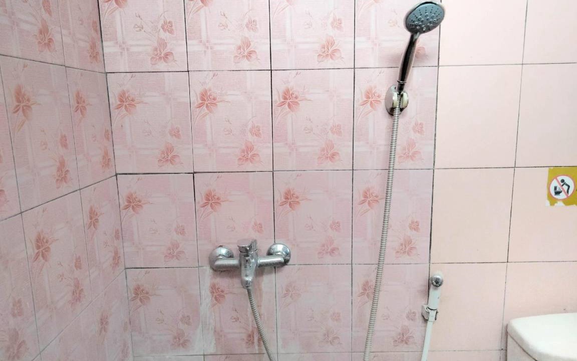 Photo of Bathroom in Pati