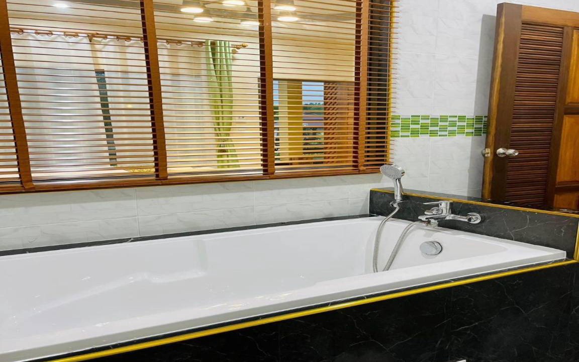 Photo of Bathroom in Ao Luek