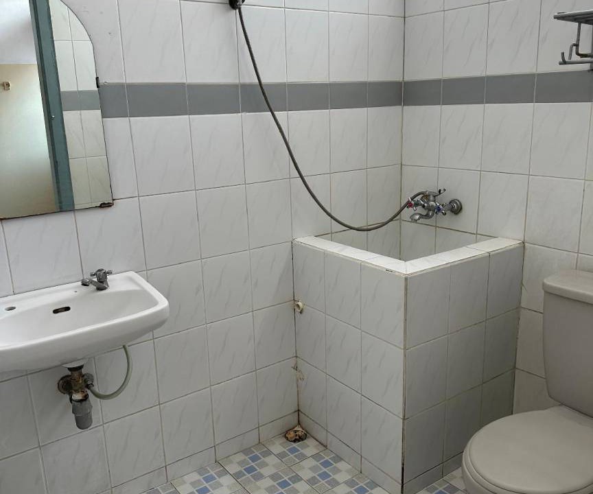 Photo of Bathroom in Pati