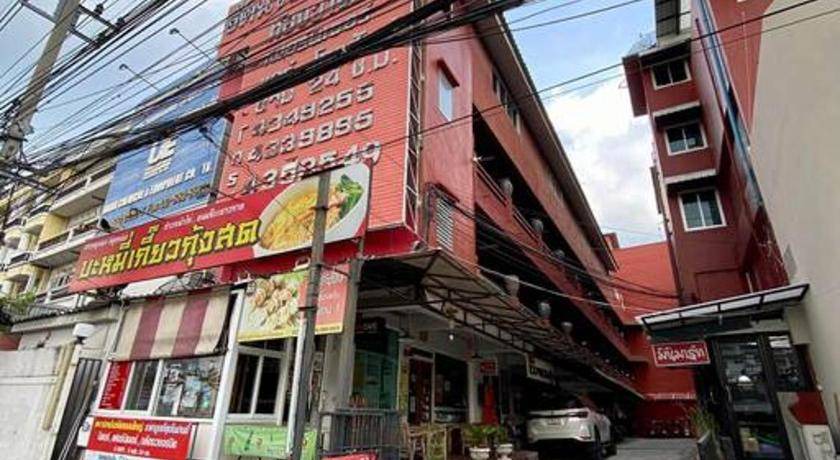 Photo of Others in Bang Phlat