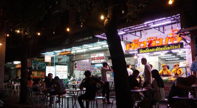 Photo of Others in Bang Lamphu Lang