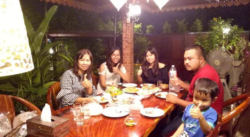 Photo of Others in Si Kan
