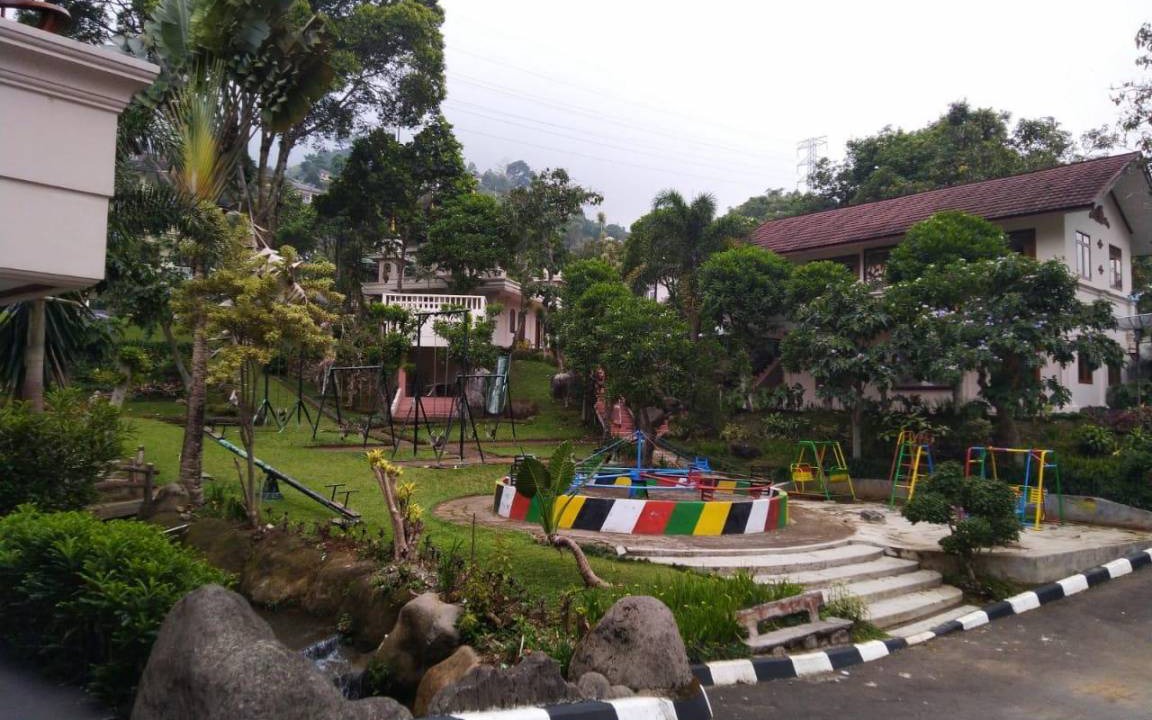 Photo of Others in Cisarua