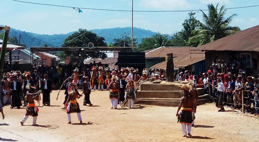 Photo of Others in Hombel