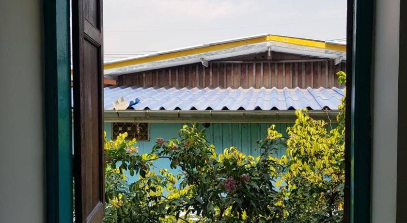 Photo of Others in Samphao Lom