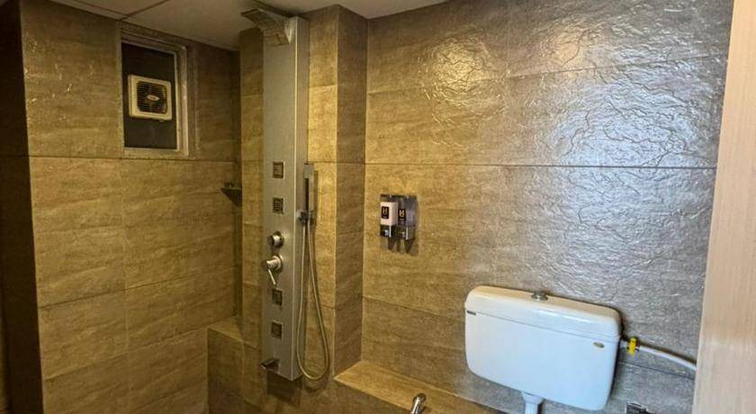 Photo of Bathroom in Dumas