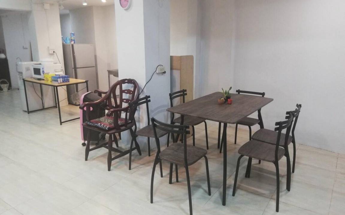 Photo of Kitchen in Pom Prap
