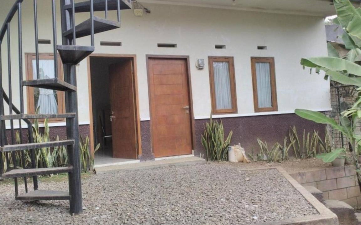Photo of Buildings in Ngamprah