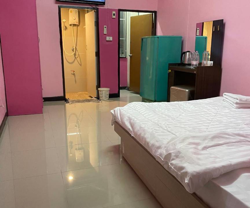 Photo of Bedroom in Khlong Thanon