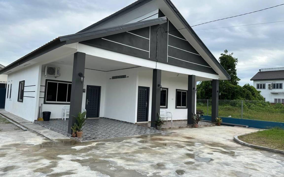 Photo of Buildings in Asam Kumbang