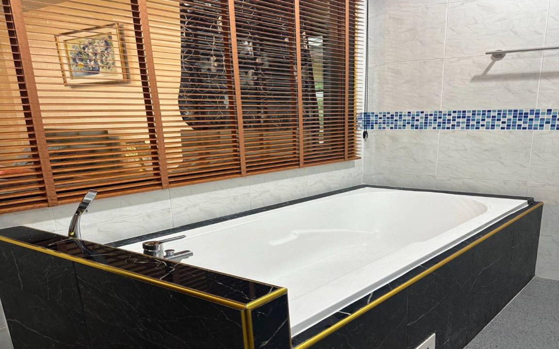Photo of Bathroom in Ao Luek