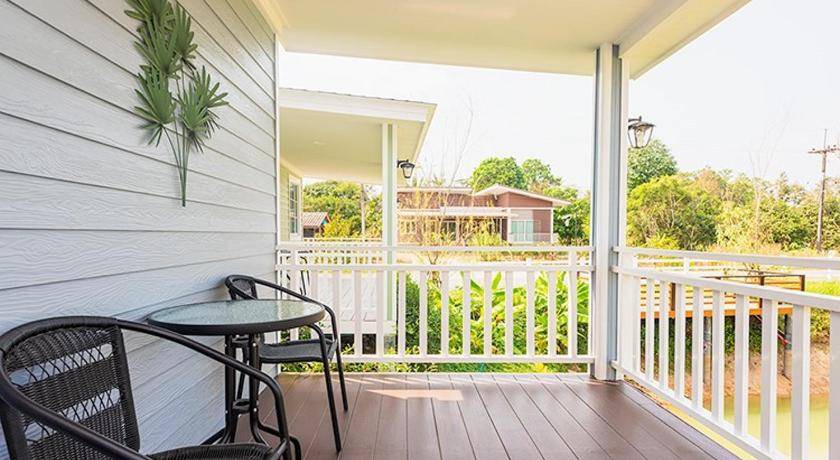Photo of Patio Balcony in Tha Mai
