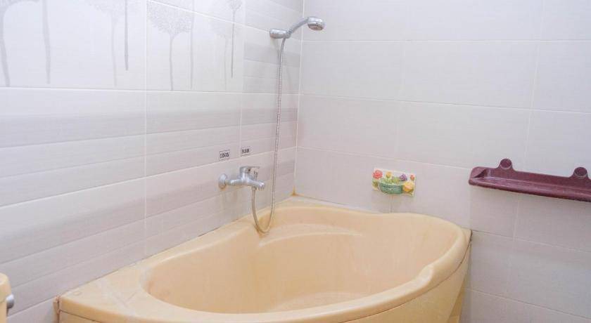 Photo of Bathroom in Pati