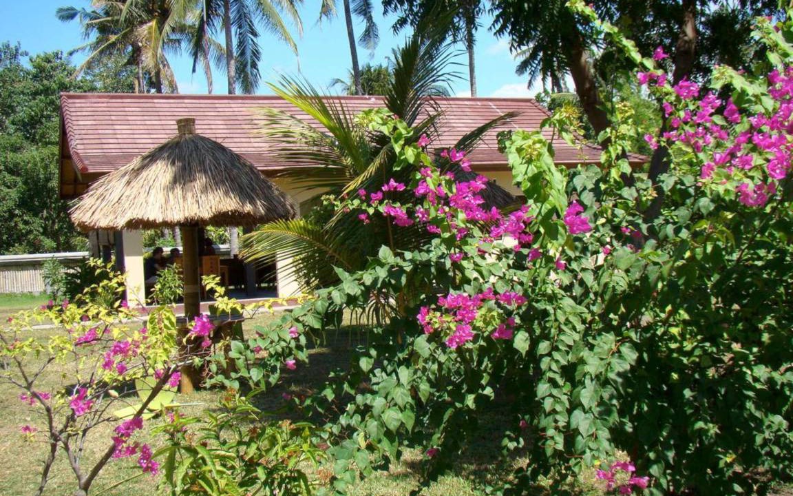 Photo of Buildings in Labuhan Pandan